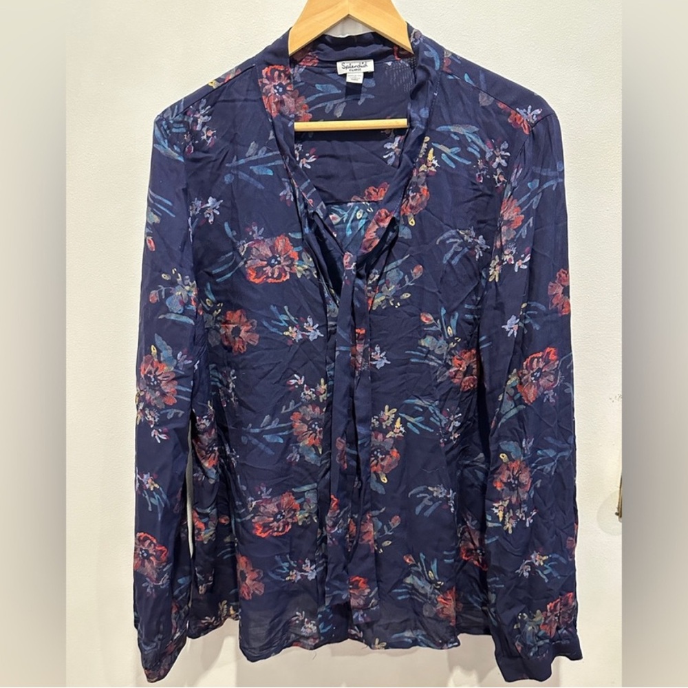 Splendid Navy Floral Blouse with tie front XL